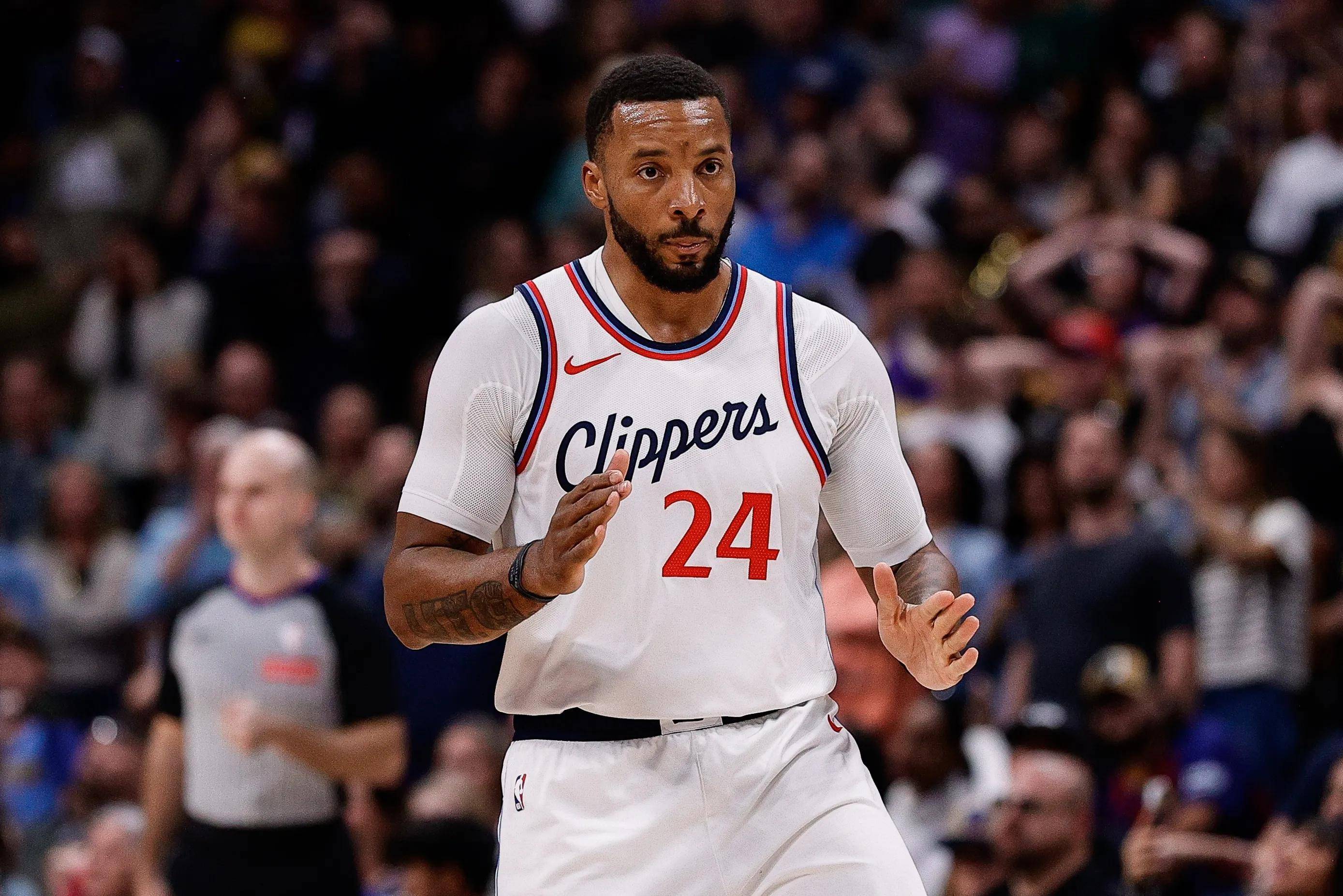 雷火电竞合作-尼克斯队年轻球员逐渐崭露头角的简单介绍