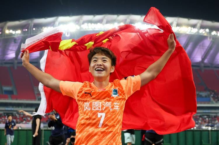 关于历史性胜利激励球队冲击更高荣耀的信息 关于历史性胜利激励球队冲击更高荣耀的信息