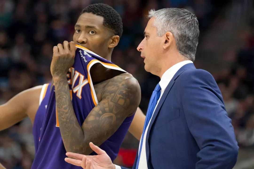 包含阿拉维斯客场抢分，老将展现经验的词条