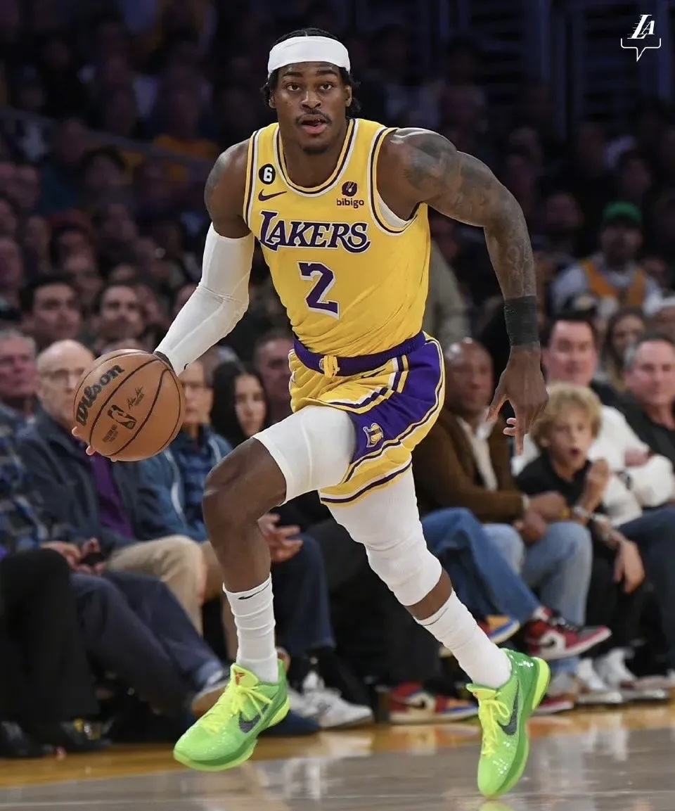 关于爵士队战术调整得当,逐渐进入正轨的信息 关于爵士队战术调整得当,逐渐进入正轨的信息