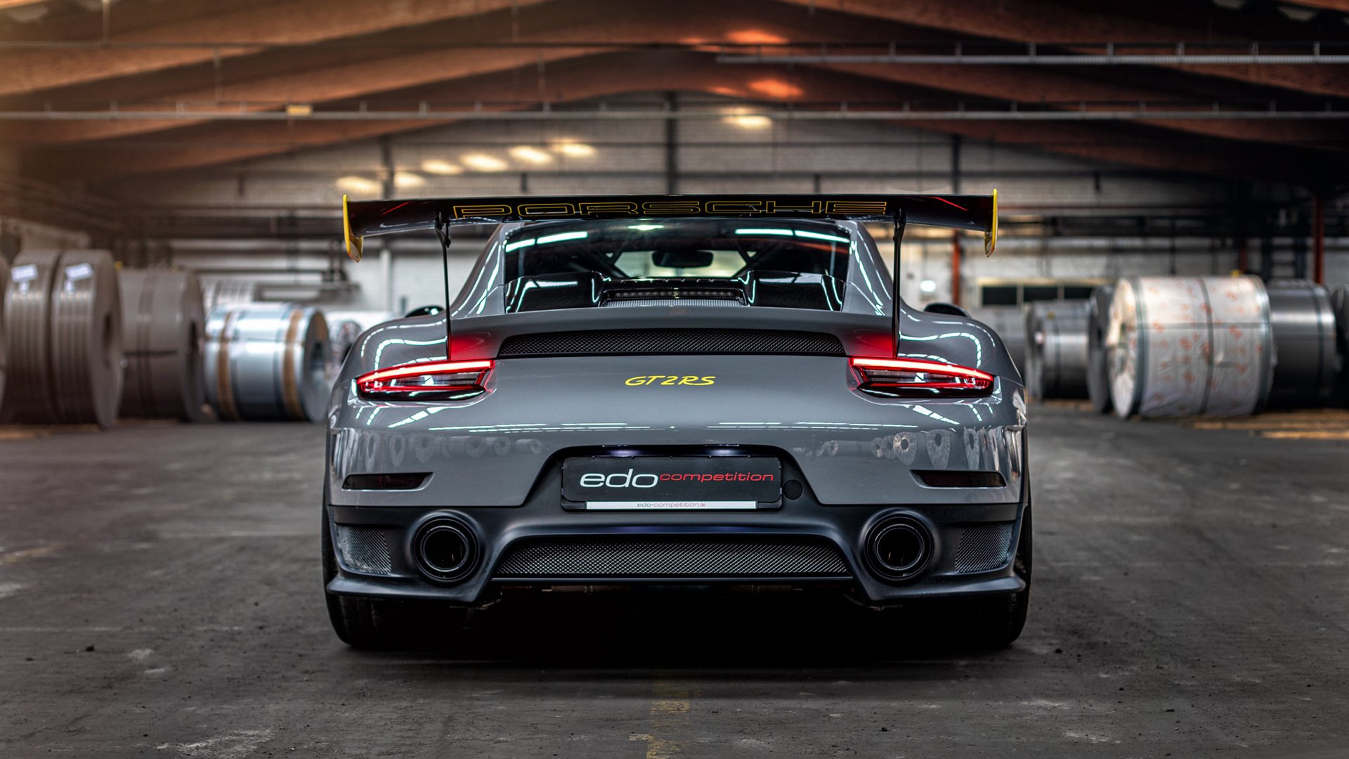 雷火电竞网址-时空倒置的一夜，当勒沃库森主场迎战巴西，皮克成为了非典型英雄