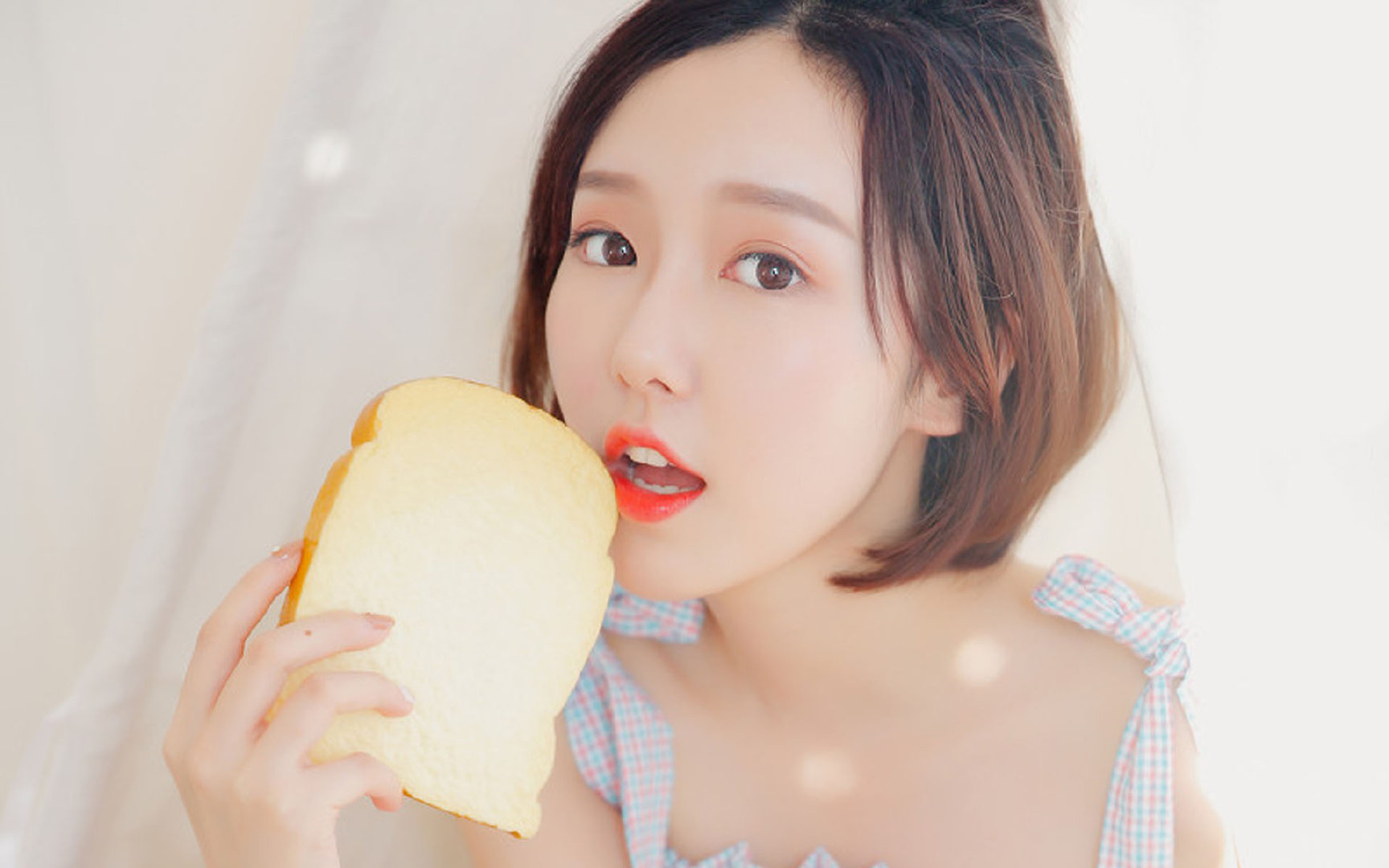 鹰啸洪水，当拉文的刀锋切开悬念，活塞的铁蹄已踏碎纽约