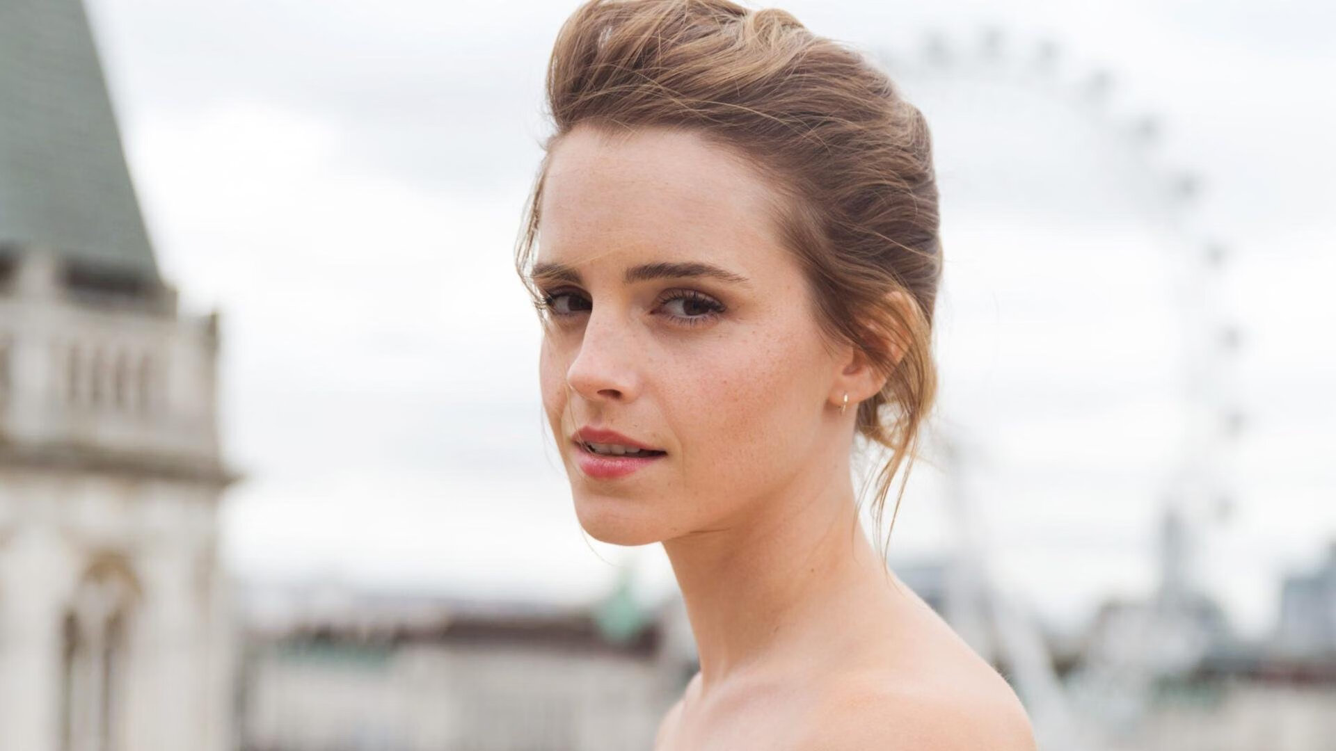 双线激情，F1年度争冠焦点战前夕，尼斯轻取乌拉圭友谊赛点燃体育周末