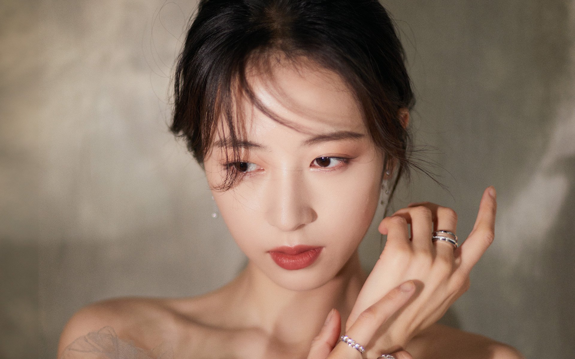 雷火电竞官网-诺坎普的狂欢与利刃，黄喜灿三箭穿心，巴萨友谊赛打爆哥斯达黎加防线